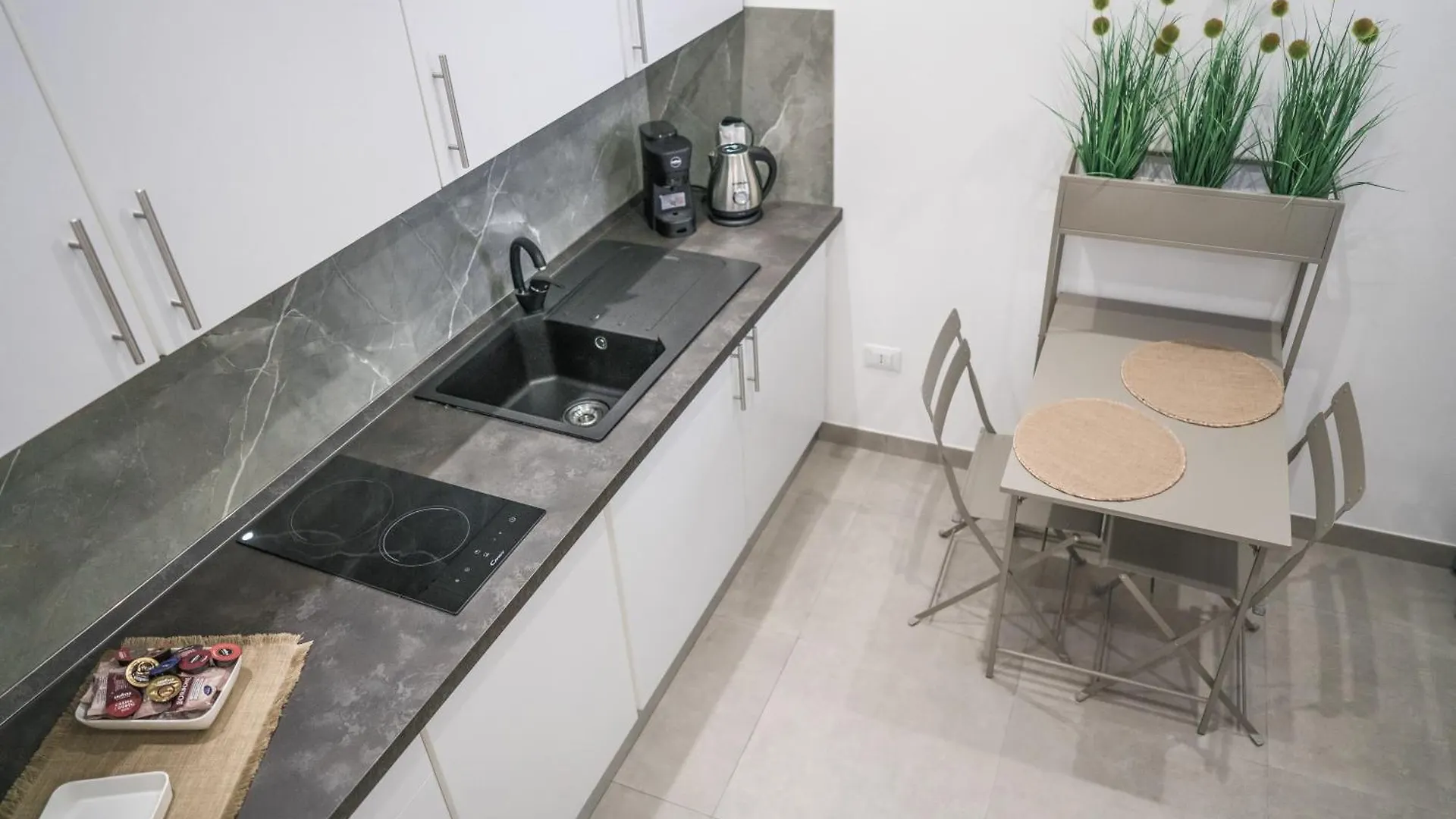 Casa Azzurra Rooms E Apartment Terrasini Italia