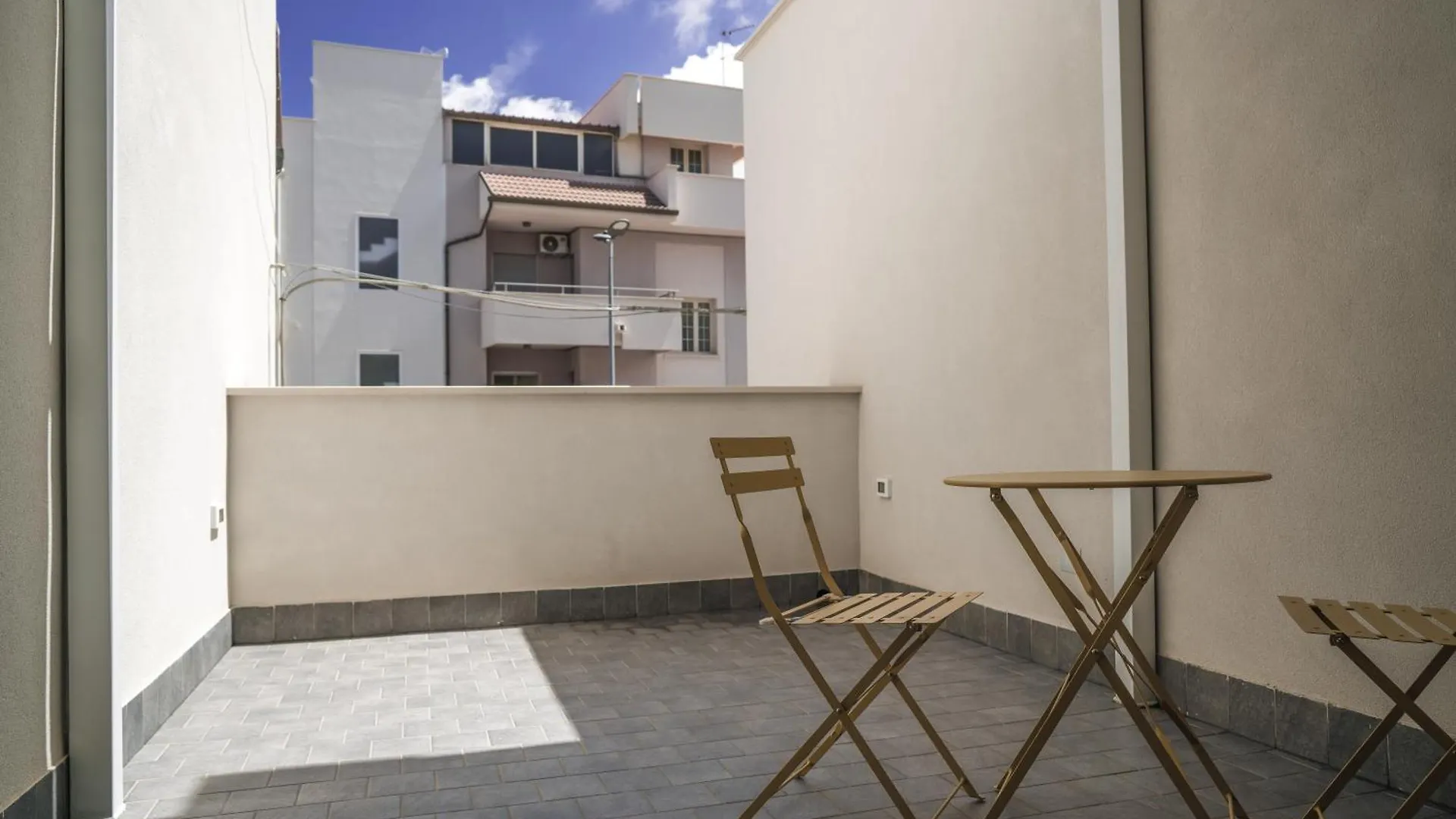 Casa Azzurra Rooms E Apartment Terrasini