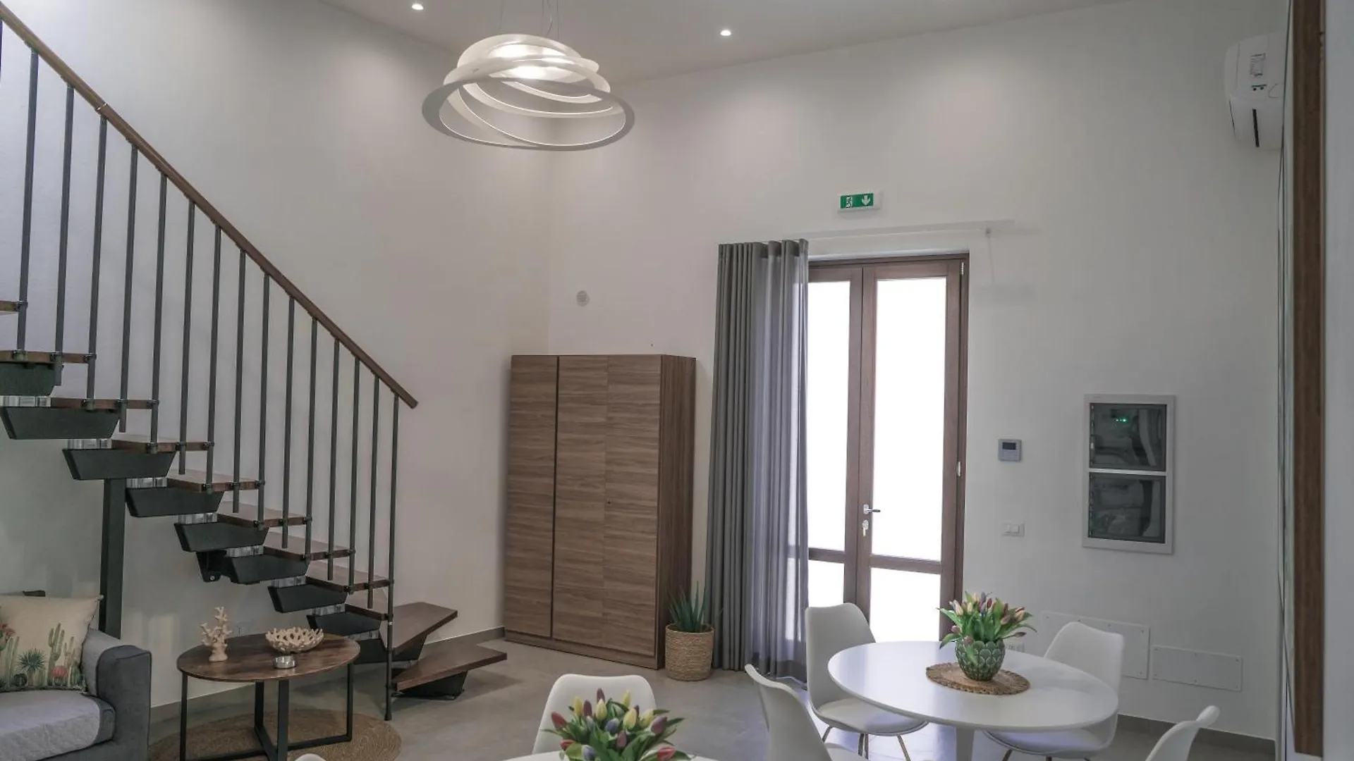 Casa Azzurra Rooms E Apartment Terrasini Italy