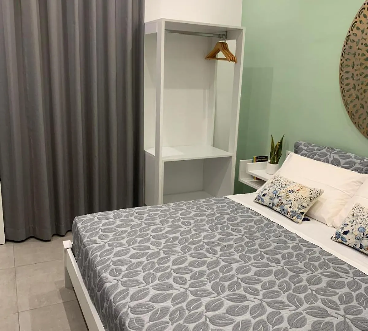 Casa Azzurra Rooms E Apartment Terrasini Italy